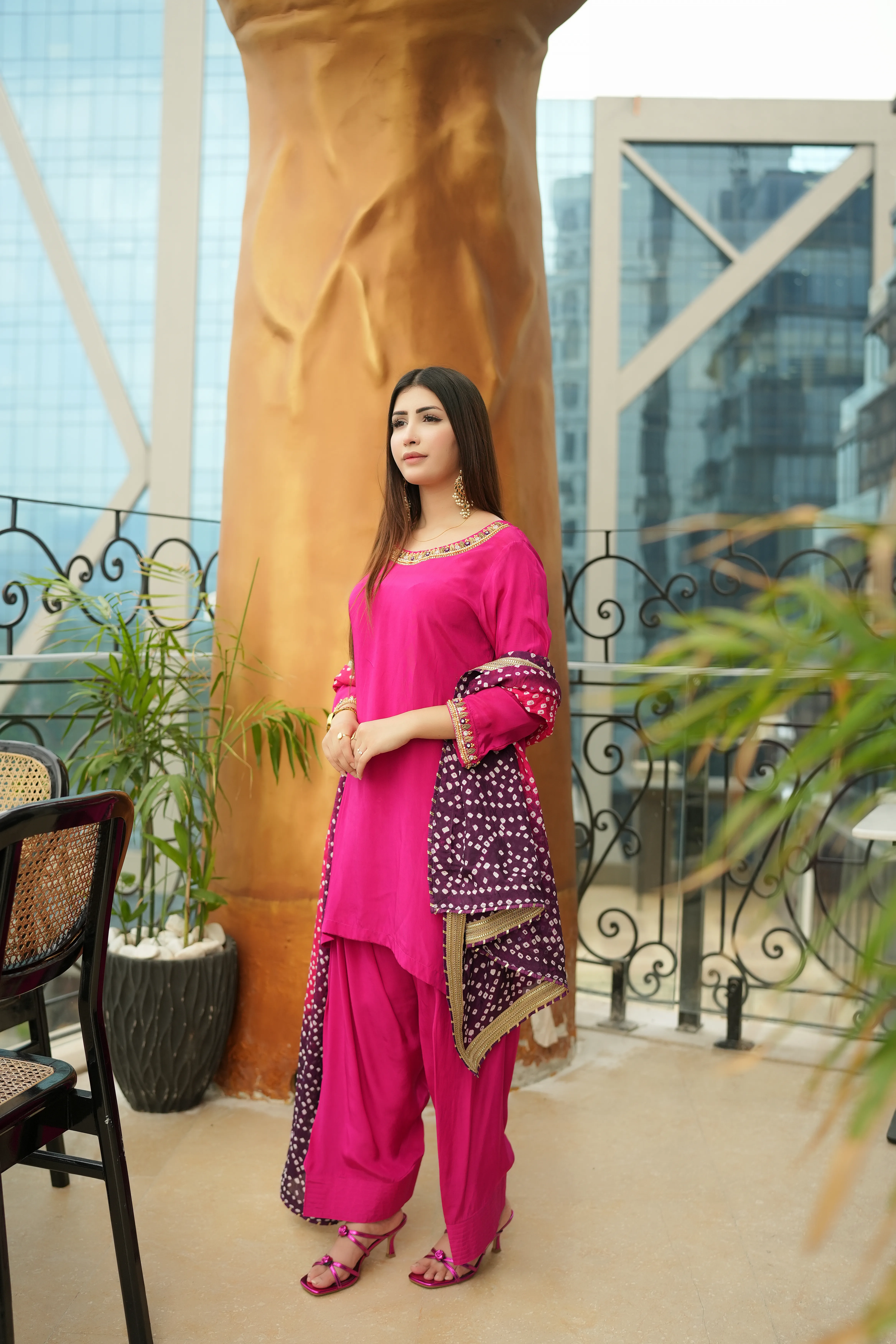 Fuchsia Chunri